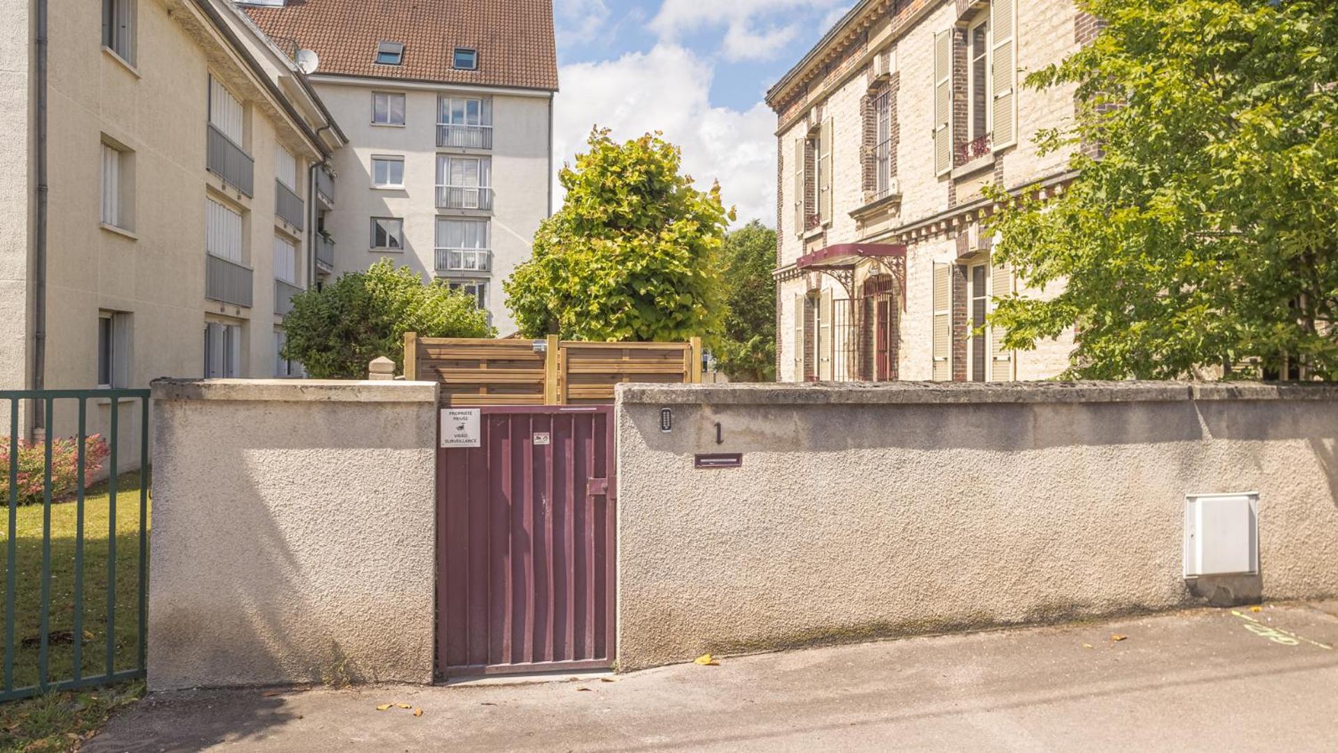 Bonappart 4 - Charme Napoleonien & Confort Troyes Eksteriør bilde